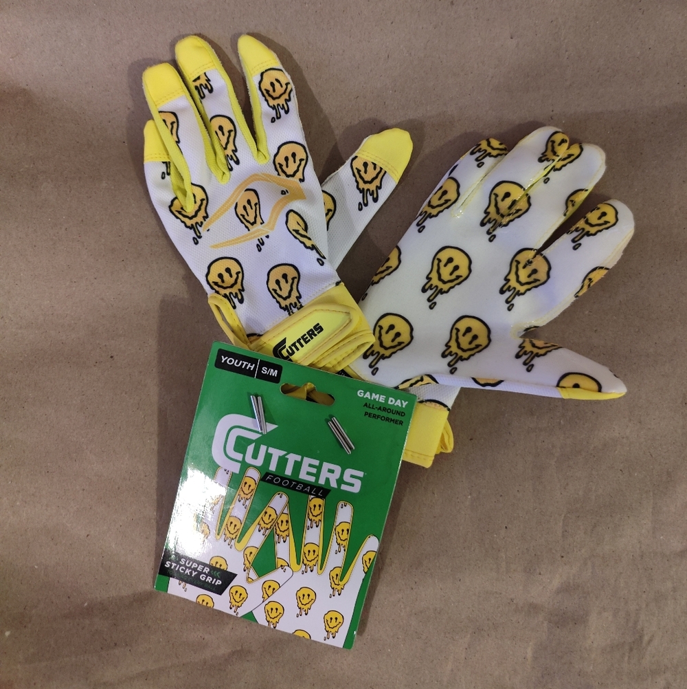 Cutters Game Day Receiver Gloves Youth - Smile